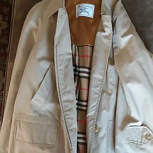Burberry jacket trench syle